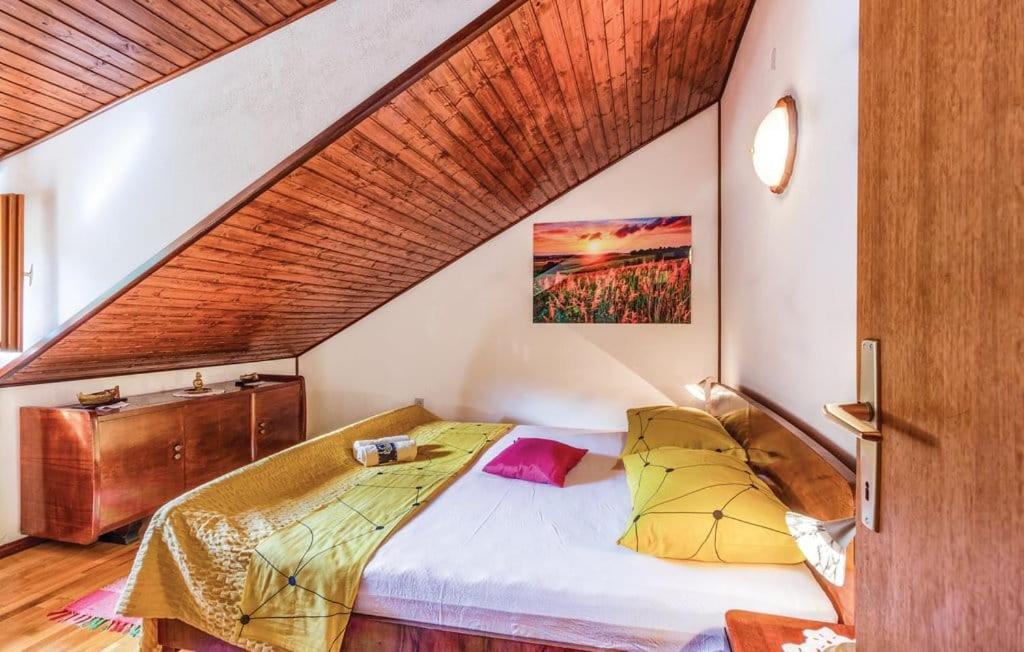 Holiday Home Perunika Zezevica Екстериор снимка