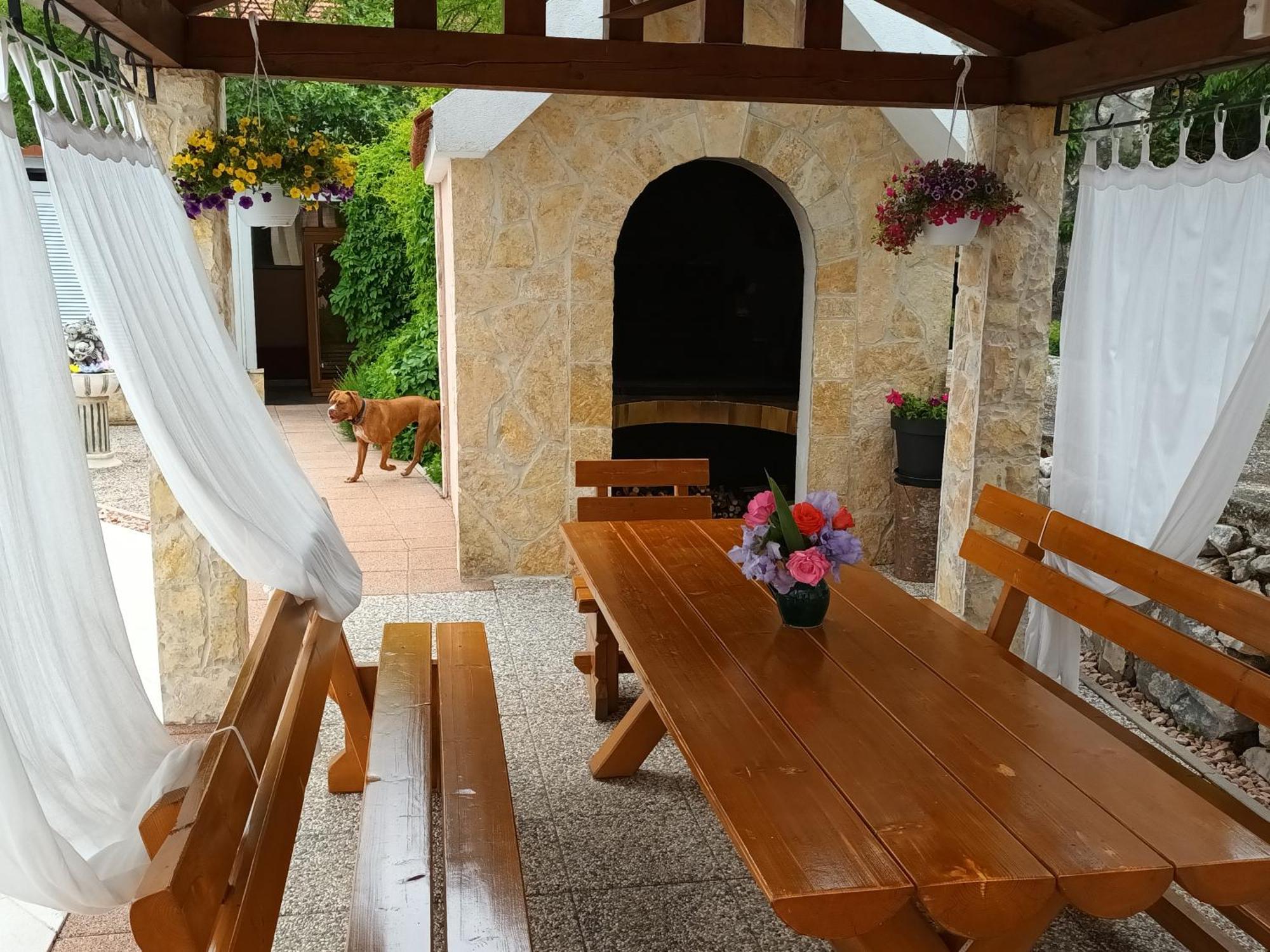 Holiday Home Perunika Zezevica Екстериор снимка