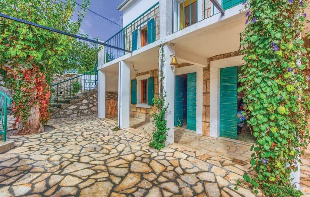 Holiday Home Perunika Zezevica Екстериор снимка